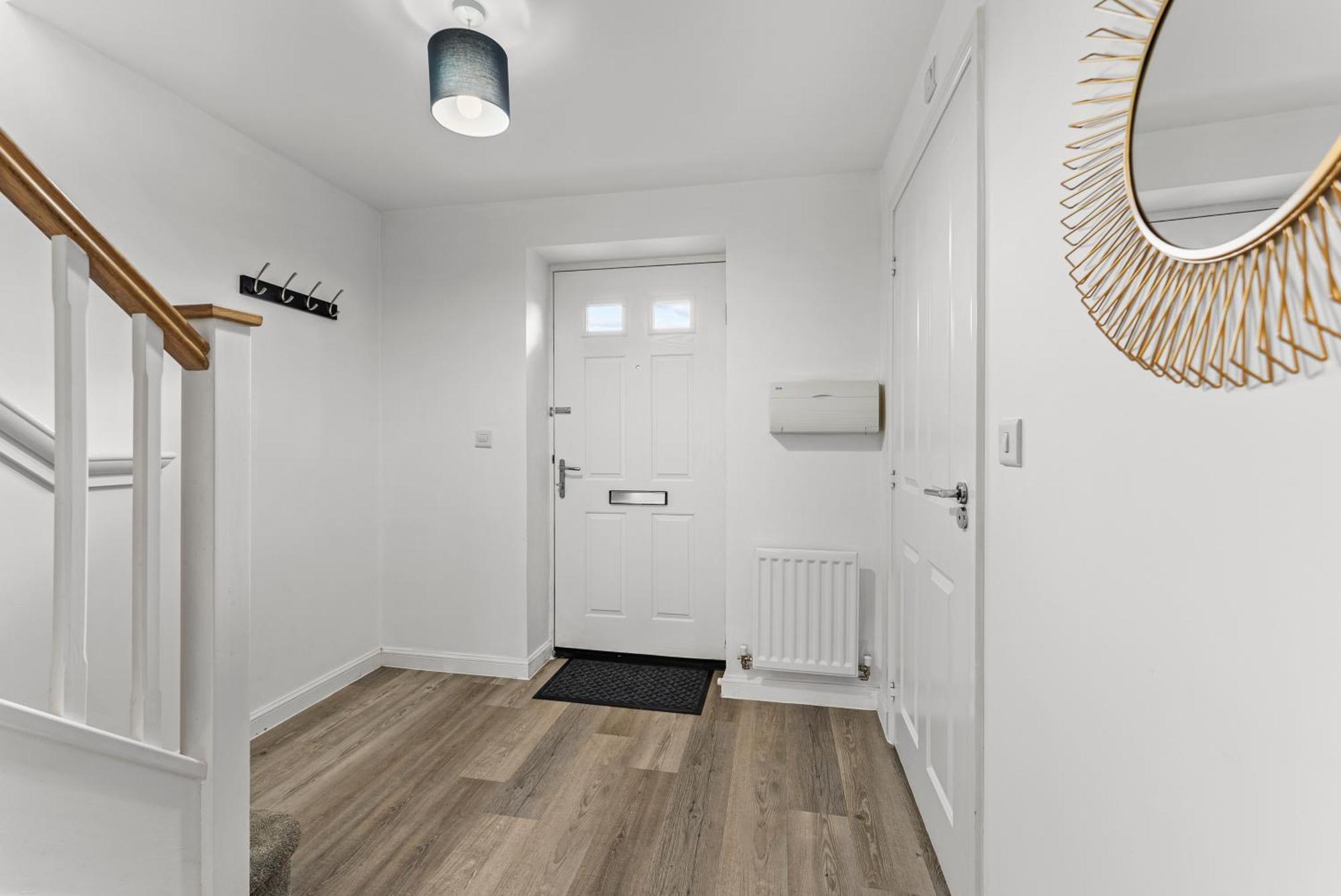 Ferienhaus Stylish 4 Bed - Parking - Sleeps 14