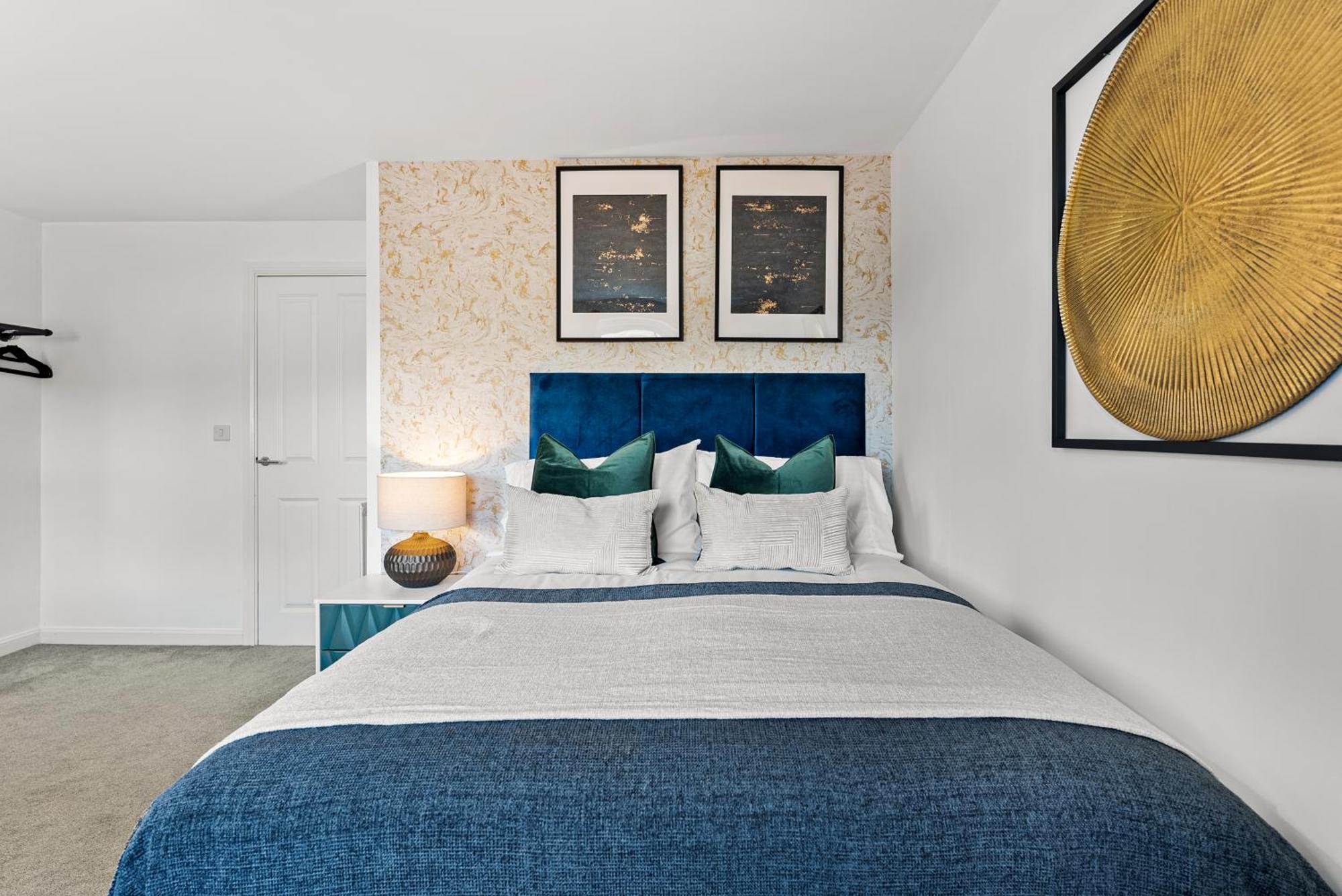 Stylish 4 Bed - Parking - Sleeps 14 Ferienhaus Bristol